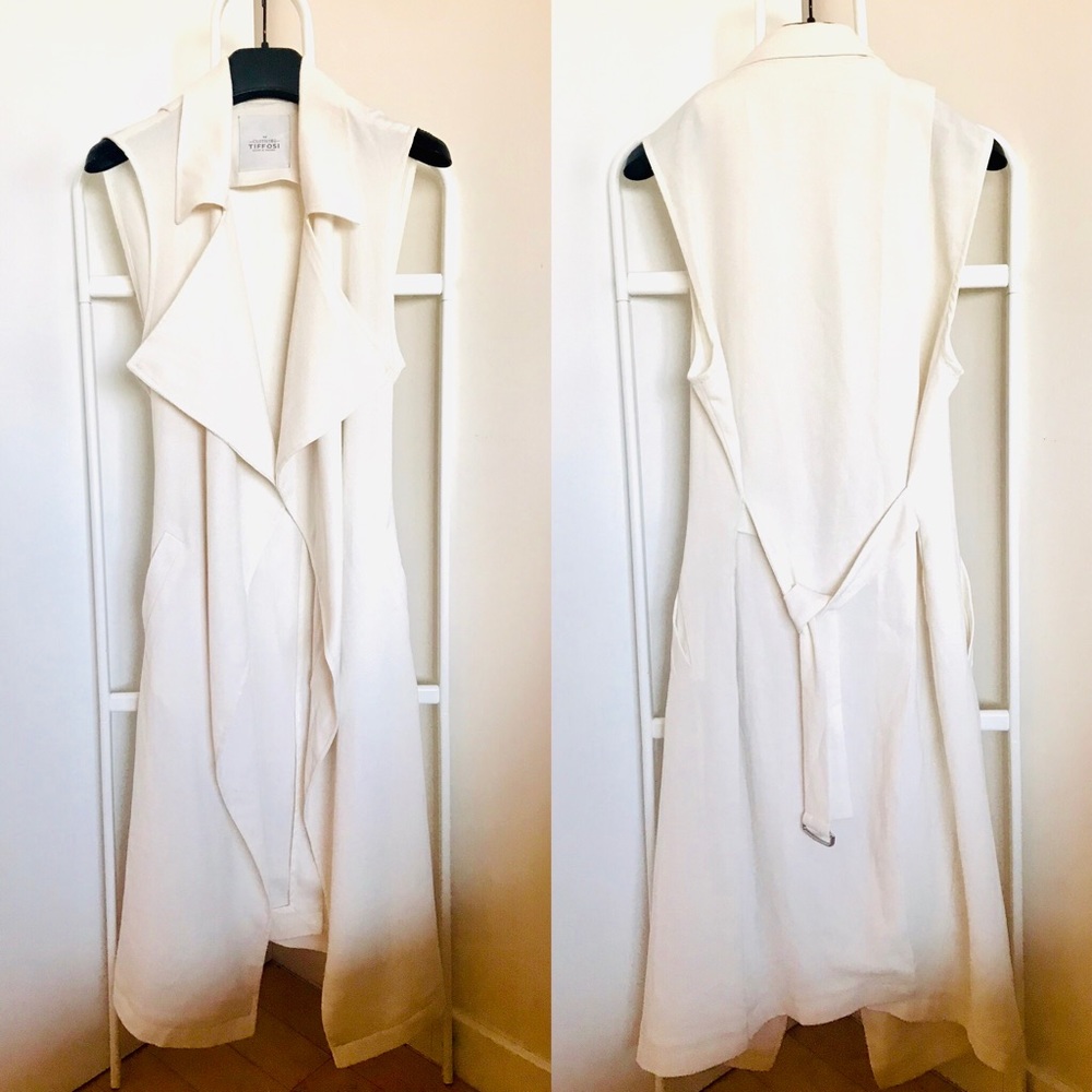 Sleeveless Trench Coat